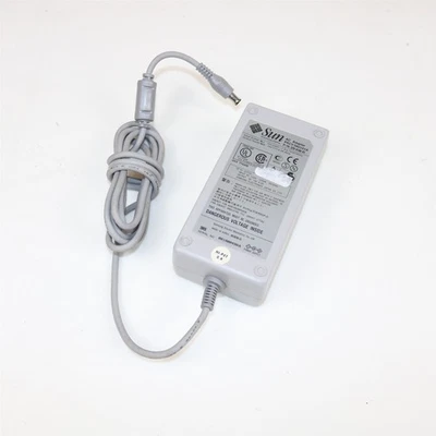 Sun 370-4166 18.1-inch FPD 14V /4.0A AC Power Adapter (Sun Original Part) - Image 1 of 4