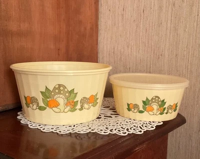 Vintage 2 Packerware Mushroom Plastic Containers with 1 Lid Packer - Image 1 of 4