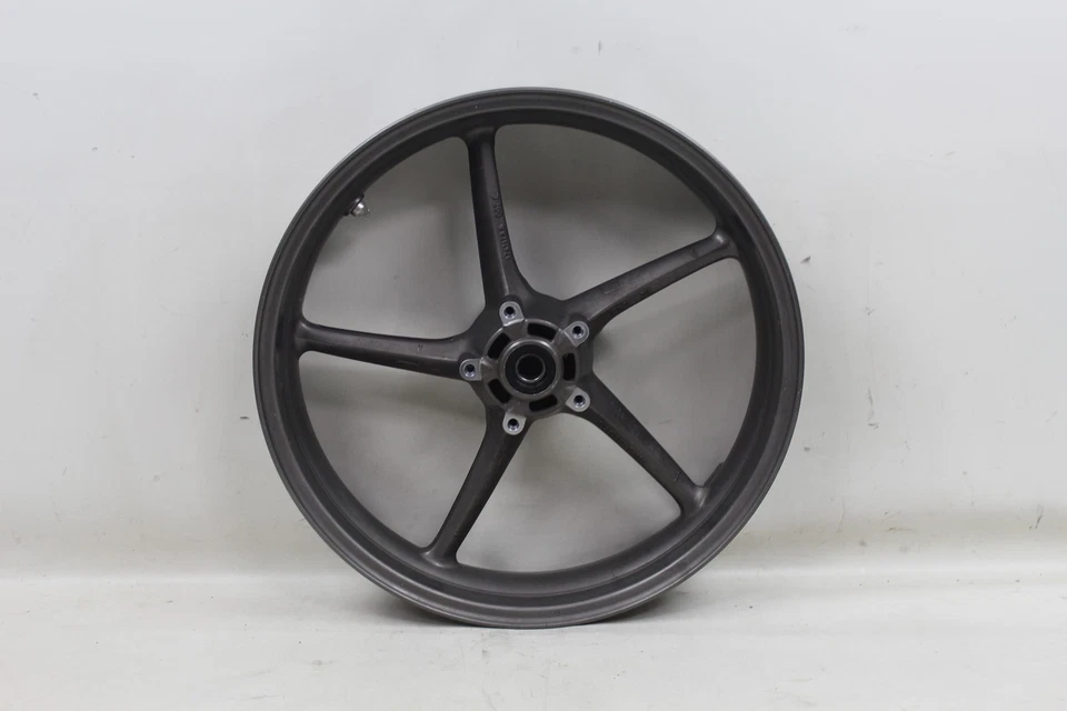 Llanta delantera Triumph Daytona 675 06-08 OEM 17 x 3,5 ¡RECTA! T2000617 Foto 1 de 3