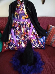 Mädchen hübsche Hexe handgefertigt 3-teiliges Kostüm, Halloween, Alter 9/10 Jahre, NEU - Bild 1 von 4