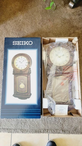 SEIKO WESTMINSTER WHITTINGTON QUARTZ PENDULUM WALL CLOCK QXH011BLH - New in Box! Cover
