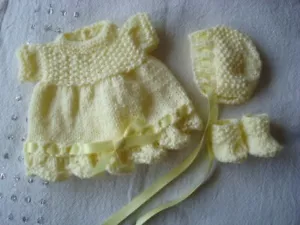 HAND KNITTED DOLLS CLOTHES TO FIT 10-12 INCH DOLL, ROSEBUD, BERENGEUR, OOAK - Picture 1 of 4