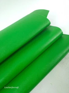 Kelly Green Patent Saffiano Premium Grain Embossed Premium Texture Leather - Picture 1 of 3