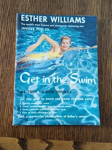 Vintage ESTHER WILLIAMS Movie Memorabilia magazine Get In The Swim 1957 - Foto 1 di 7