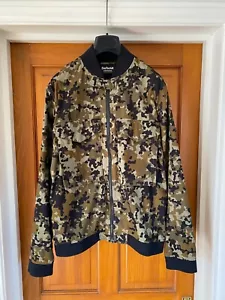 Barbour Giacca Bomber Esagonale Mimetica Zip Thru Taglia L Militare Mimetica Utilità - Foto 1 di 12