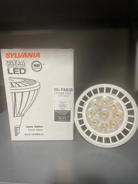 SYLVANIA 78906 LED20PAR38/DIM/P/930 - Image 1 of 3