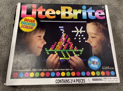 Lite Brite - 214 Pegs - Magic Screen Retro - Hasbro 2016 - Complete in Box - Image 1 of 4