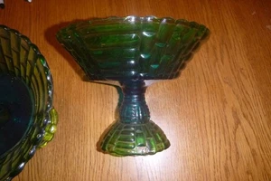 Green Glassware (2) Blue Tint Green Fruit/Candy Bowls With Stand Textured 9x9x7i - Picture 1 of 9