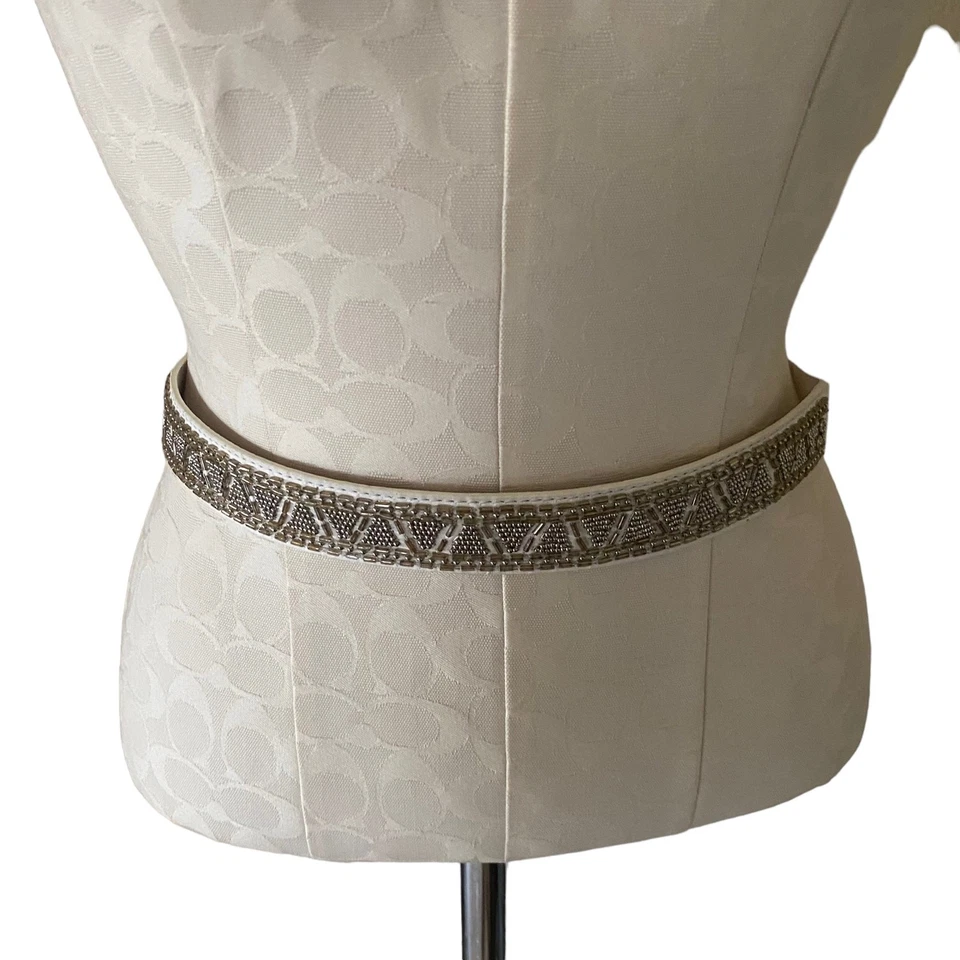 White House Black Market 串珠镶嵌水钻按扣弹力腰带 尺寸 S — 第 1/4 张图片