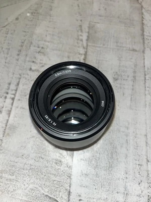 Sony FE 85mm f/1.8 Prime E-Mount Lens Mint - Image 1 of 4