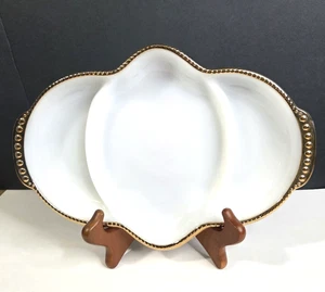 Plato dividido de vidrio con leche Anchor Hocking Fire King adorno dorado - Imagen 1 de 7