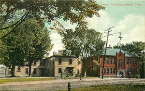 FEDERAL HILL SCHOOL, BRISTOL, CONNECTICUT, ALTE POSTKARTE - Bild 1 von 2