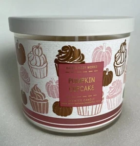 NEU Bath & Body Works große Kürbis Cupcake 3-Docht-Kerze, 14,5 Oz, Herbstdüfte - Bild 1 von 4