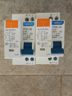 KIT INTERRUTTORI, MAGNETOTERMICO DIFFERENZIALE(salvavita ) 16 a, 10 A, 30ma - Immagine 1 di 2