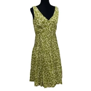Vestido midi plisado acampanado y calce verde/crema Maggy Boutique talla 10 - Imagen 1 de 7
