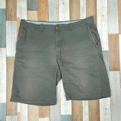 Columbia Men's Omni-Shade Shorts - Stylish Outdoor Wear Sz 40 - Image 1 of 4