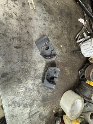 91-99 3000gt Dodge Stealth Cubierta de Carga Trasera Soporte Montaje de Sombra Clip Derecha y Derecha Foto 1 de 2