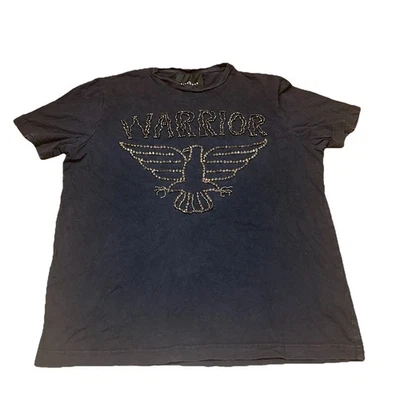 Camiseta negra vintage de los 90’s John Richmond tachonada con cuentas guerrero grande para hombre Foto 1 de 4