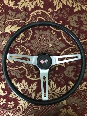 Volante deportivo 69-77 GM A Body 3 radios negro con adaptador bocina tapa contacto Foto 1 de 4