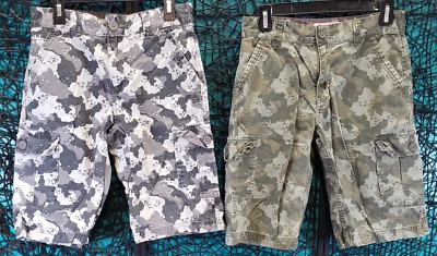 LEVI'S CARGO SHORTS YOUTH 14 CAMO LOT OF 2 GRAY GREEN ZIP FLY RETRO Y2K LOOK - Image 1 of 4