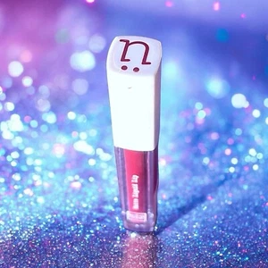 M2U Matte Liquid Lip in Queens 0.11 fl oz Brand New Without Box & Sealed - Picture 1 of 9