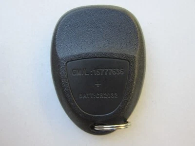 OEM GM CHEVY BUICK KEYLESS REMOTE TRANSMITTER KEY FOB 15777636 / 3 BUTTON - Image 1 of 2