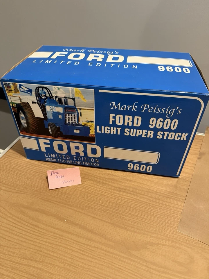 Tractor de tracción Ford 9600 1/16 Foto 1 de 1