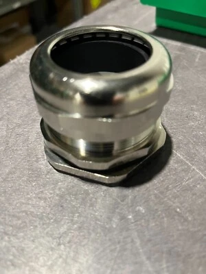 1427BCGPG42, CABLE GLÁNDULA, 38MM, IP68, LATÓN, NIQUELADO Foto 1 de 2