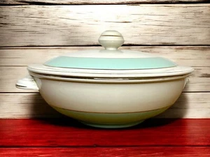 🥣 Hübsche Suppenkanne, Gemüsekanne Keramik Vintage KG Luneville weiß pastellgrün - Bild 1 von 22