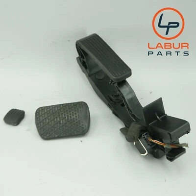 W211 03-11 Mercedes CLK CLS E Clase E Pedal de aceleración de gas y cubierta de freno A1602 Foto 1 de 4