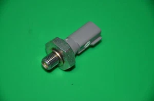 0EM Engine Oil Pressure Sensor Switch For Audi A3 A4 A5 A6 A7 Q5 Q7 VW V6 - Picture 1 of 4