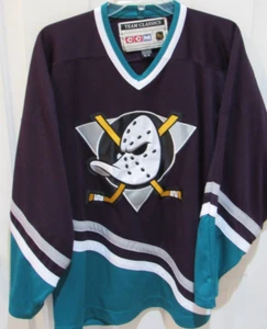 Anaheim Mighty Ducks CCM Team Classics NHL Hockey Jersey sewn men's medium VGC - Picture 1 of 5
