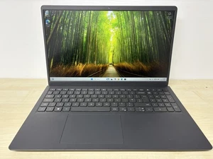 Dell Vostro 3520 15.6" Laptop i3-1215u 1.20GHz 16GB RAM 256GB NVME Win 11 Pro - Picture 1 of 24