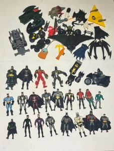 Riesiges Konvolut Batman Action Figuren 80er 90er Robin Zubehör Hot Wheels Batmobile - Bild 1 von 3
