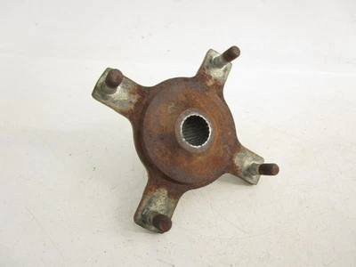 Buje de rueda trasero 90 Suzuki Quadrunner 250 LT4WD #1 64110-19B11 1988-2002 Foto 1 de 4