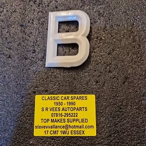 White number plate plastic letter B. CLASSIC & VINTAGE. - Picture 1 of 1