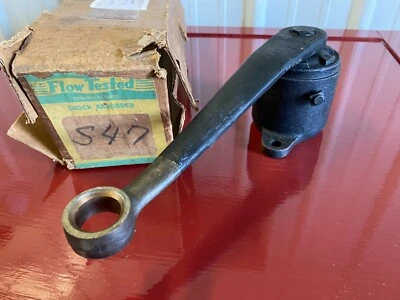 1946 STUDEBAKER COMMANDER RIGHT REAR LEVER ACTION SHOCK STUDEBAKER 518009 - Image 1 of 4