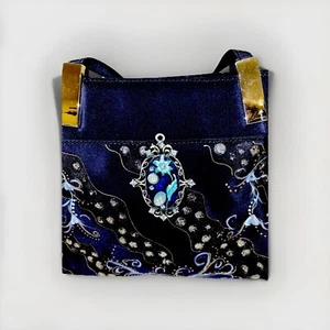 NWOT Medium Navy Blue Nylon Purse Beautiful Designed Front With Stone Emblem - Picture 1 of 9