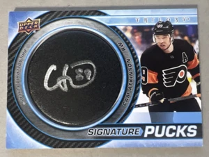 2023-24 Upper Deck Trilogy #SPCA Cam Atkinson Signature Pucks - Picture 1 of 2