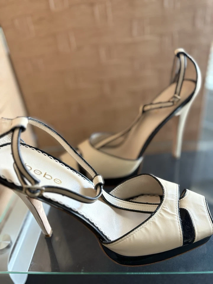 Bebe женщин заглянуть носок размер 9 6» каблуки б/у носили желтовато-коричневый и черный - Изображение 1 из 1