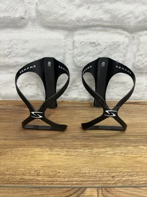 Juego de jaulas para botellas de carbono Serfas Foto 1 de 4