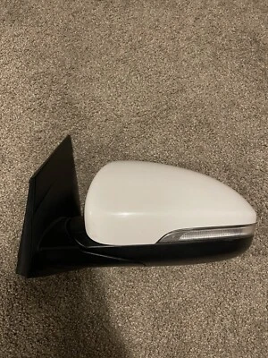Espejo retrovisor lateral del conductor Hyundai Tucson 2016-2018 con intermitente y punto ciego OEM Foto 1 de 4