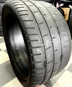 1 - 305/30ZR20 (103Y) Pirelli P Zero Trofeo R (MC1) McLaren OEM - 3053020 - Picture 1 of 3