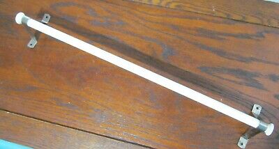 Vintage 17.5  White Milk Glass Towel Bar Rod With Original Brackets • 29.95$