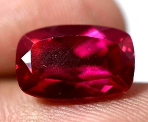 5.55 Ct Natural Pigeon Blood Red Ruby GGL Certified FINE Treated Gemstone - Picture 1 of 4