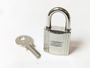HERMES Cadena Juego de Candado y Llave Dije Plata NO. 120 Excelente Auténtico - Imagen 1 de 4