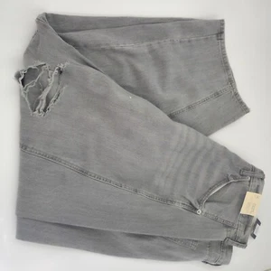 Universal Thread Women’s High-Rise Curved Leg Jeans Gray Size 16 New NWT - Picture 1 of 5