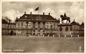 Denmark Copenhagen København Amalienborg Vintage RPPC B73 - Picture 1 of 2