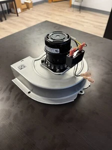NEW Goodman 0131M00002PSP Inducer Motor with Gasket - Picture 1 of 2