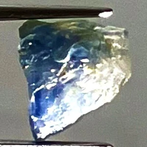3.54 Ct - Natural 100% Very Beautiful Rough Blue Sapphire Bangkaja Chanthaburi - Picture 1 of 5